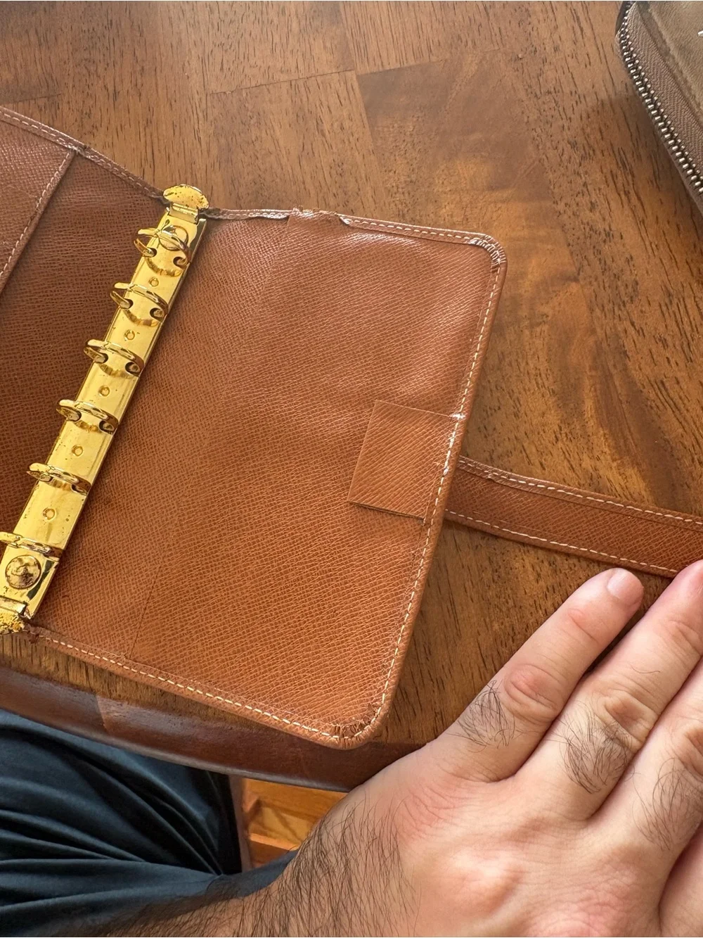 Hermes compact tan